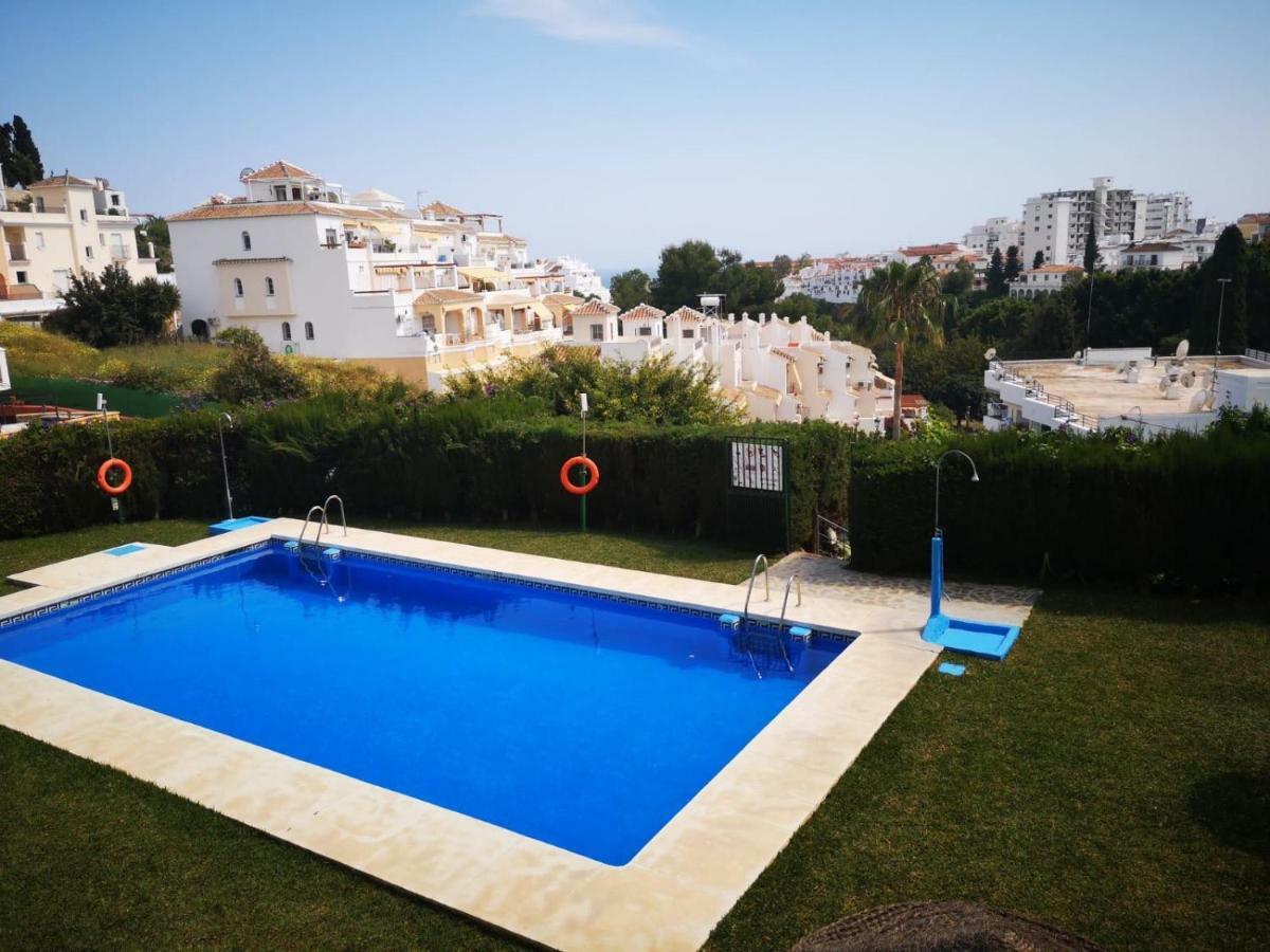 Burriana Edf Haway Apartment Nerja Bagian luar foto
